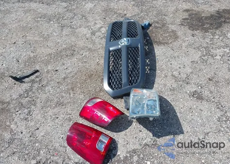 2018 Ram 1500 Tradesman 4X4 6'4 Box из США, поврежденный, VIN 1C6RR7FT0JS307592